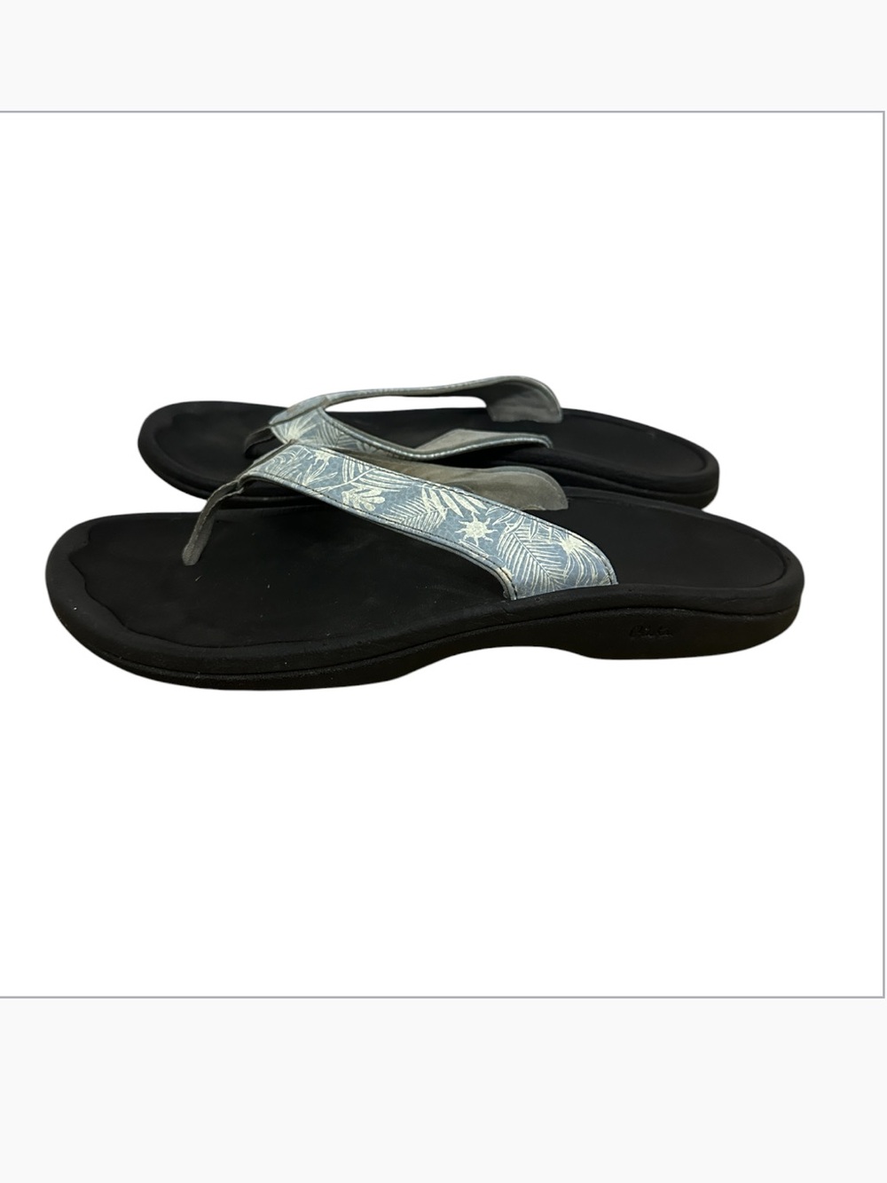 OluKai 'Ohana Women's Water-Friendly Flip Flop Sandals Palm Leaf Print Size 8